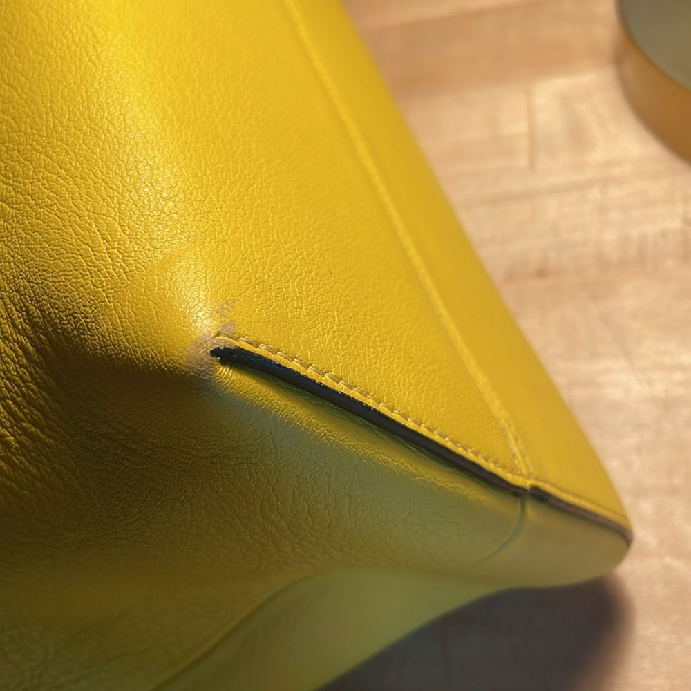 🛑SOLD🛑Fendi By The Way Yellow Black Croc Tail Bag! Monster Vibes!🖤💛🖤 - Picture 8 of 16